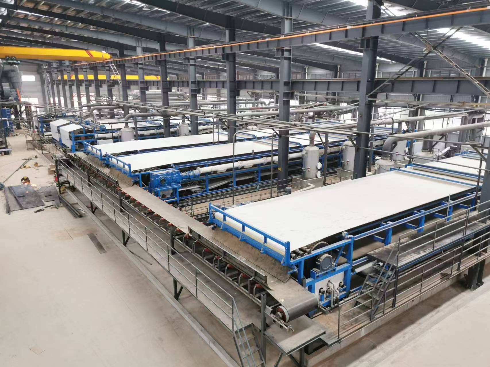 影響帶式真空過(guò)濾機(jī)脫水效果的主要因素有哪些？